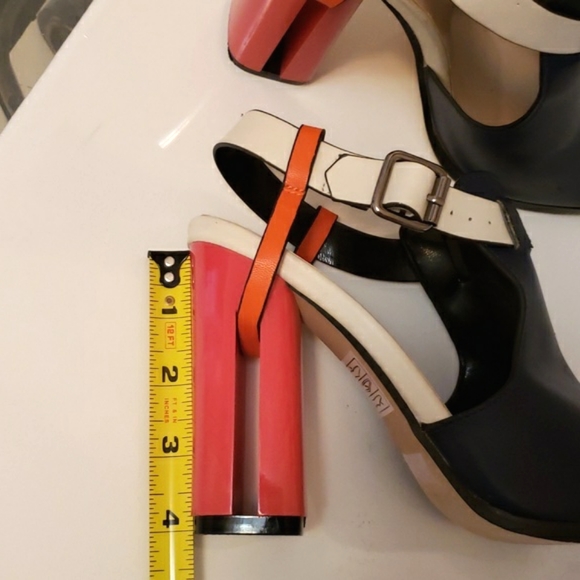 Disco Diva! Navy faux Leather & Orange heels 6.5 EUC - Picture 5 of 13